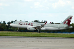 Let QR291 Qatar Airways Doha - Praha poprvé přistává v Praze, foto: Zdopravy.cz/Josef Petrák