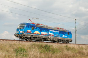 Vectron 383.006 ČD Cargo s reklamou na vozové zásilky, foto: Zdopravy.cz/Josef Petrák