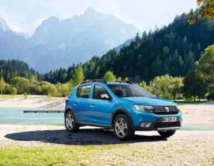 Dacia přišla s novou podobou svého modelu Sandero loni na podzim. V srpnu 2017 už bylo 5. nejprodávanějším autem v Evropě. Foto: Dacia