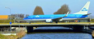 Boeing 737 společnosti KLM v Amsterdamu. Foto: Jan Sůra