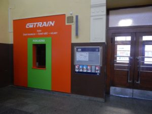 Pokladna GW Trainu na nádraží v Č. Budějovicích. Autor: Zdopravy.cz/Jan Šindelář
