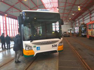 Nové autobusy Iveco Urbanway v nátěru DPMLJ. Foto: Jan Sůra