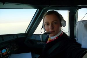 Judita Svobodová za letu v A319. Foto: archív Judity Svobodové