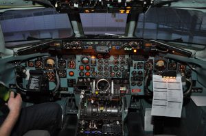 Pohled do kokpitu simulátoru DC-9. Foto: realsim.cz