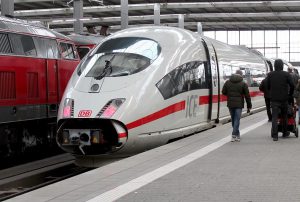 Jednotka ICE 3 na hlavním nádraží v Mnichově. Foto: David Krásenský