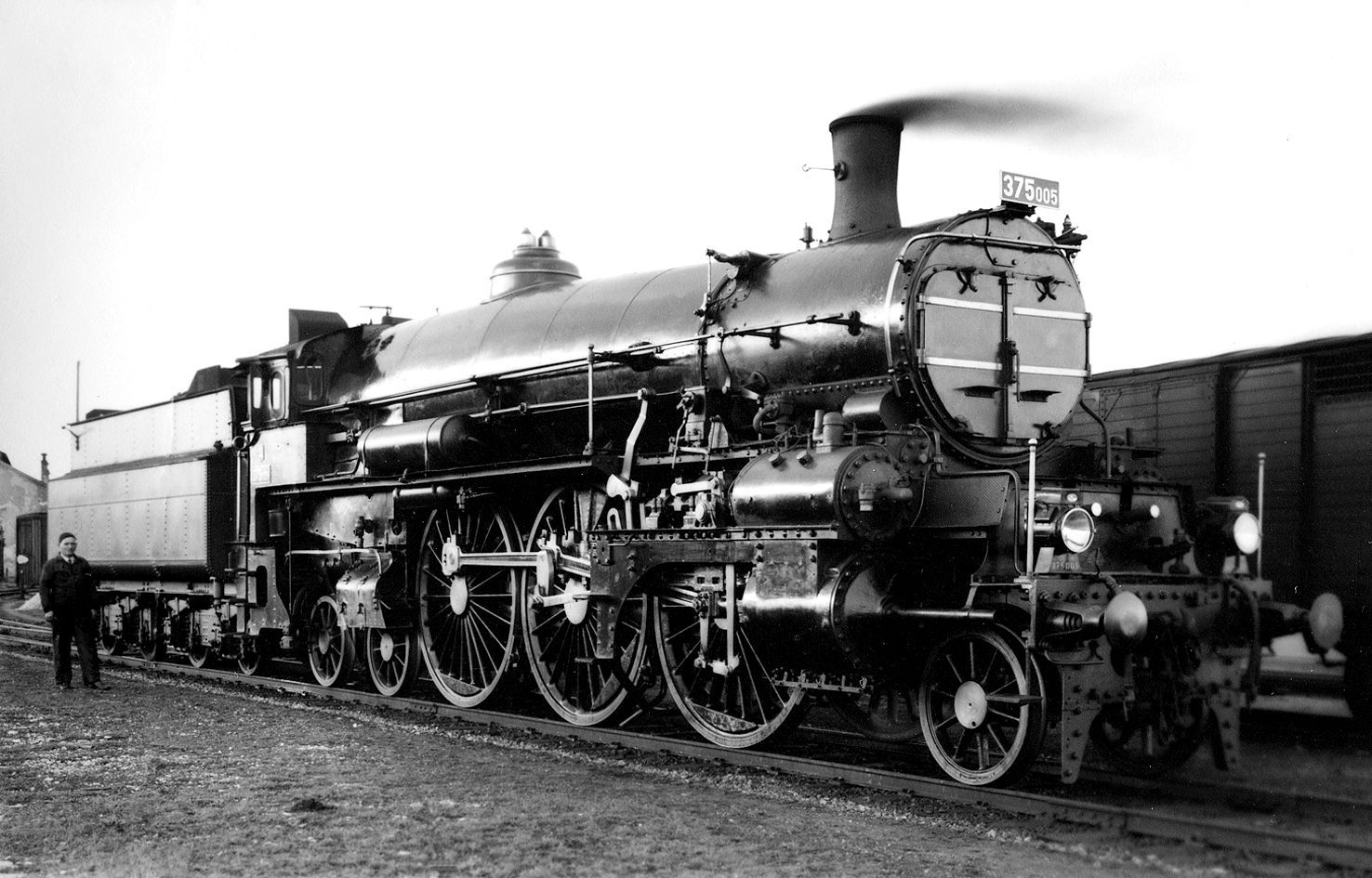 Lokomotiva řady 375.0 přezdívaná Hrboun. Autor: Archiv Depa historických vozidel ČD