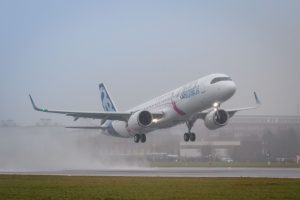 Airbus A321LR při svém prvním letu z Hamburku. Foto: Airbus