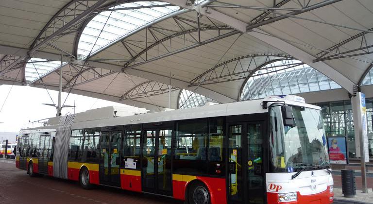 Trolejbus v Hradci Králové. Foto: DPMHK