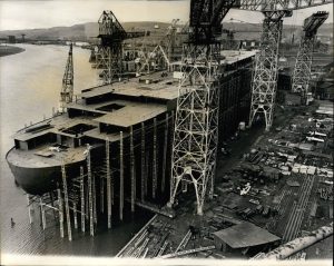 Loď Queen Elizabeth 2 během stavby v roce 1967.
Pramen: DubaiTourism