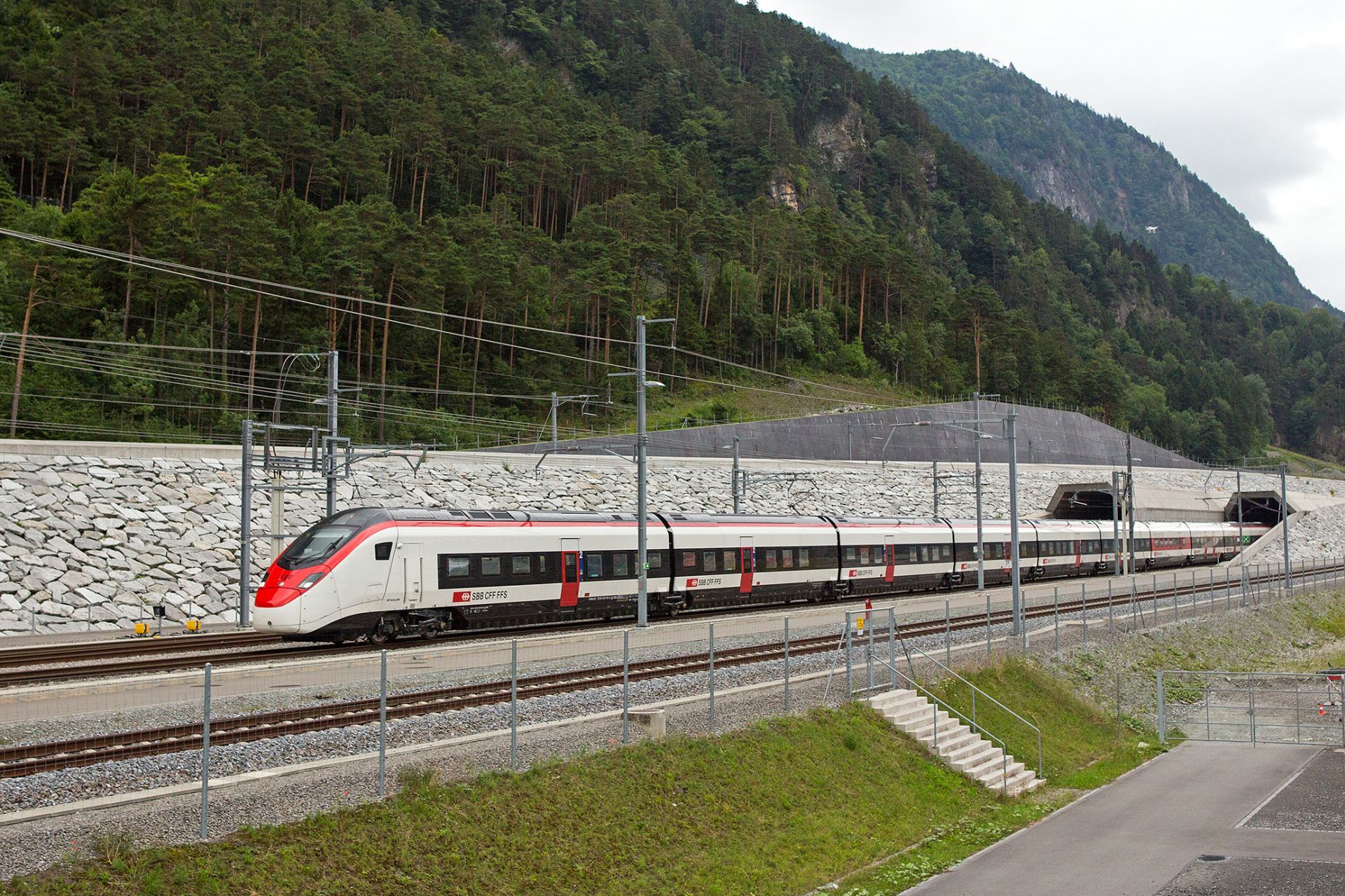 Stadler Giruno u Gotthardského tunelu. Foto: Stadler