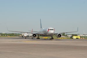 První přílet American Airlines AA52 Filadelfia - Praha, foto: Zdopravy.cz/Josef Petrák