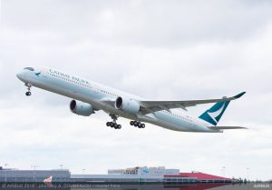 Airbus A350-1000 v barvách Cathay Pacific. Autor: Airbus