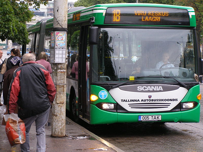 Autobus MHD v Tallinu. Foto: -jkb- [CC BY-SA 3.0 (https://creativecommons.org/licenses/by-sa/3.0)], from Wikimedia Commons