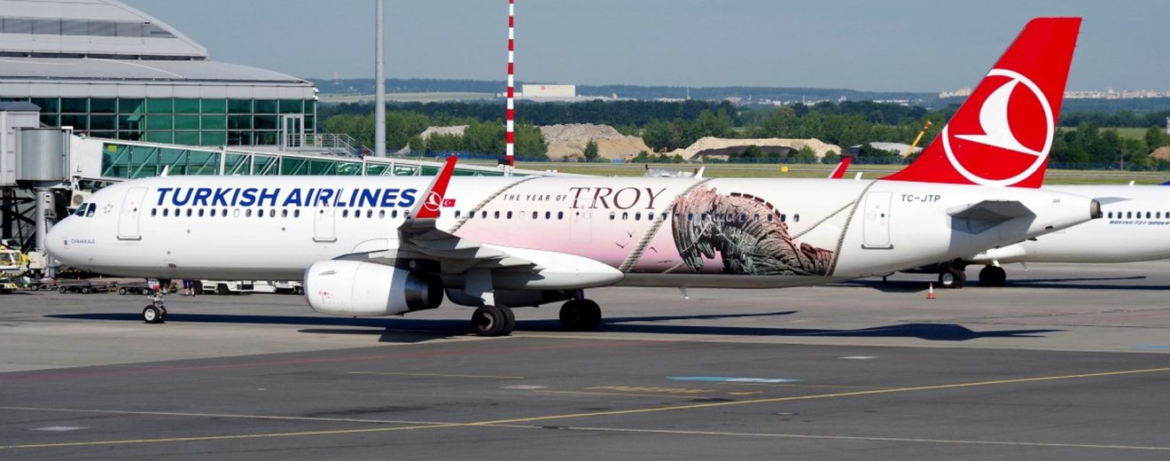 Airbus A321 Turkish Airlines na Ruzyni. Foto: Letiště Praha