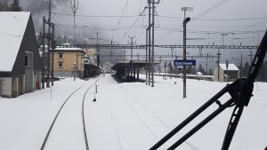 Pohled z vlaku ve stanici Göschenen. Foto: Vincenzo di Pasquale