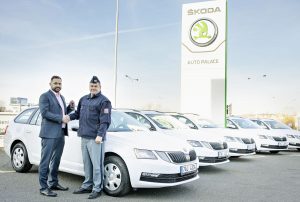 Předání vozidel Škoda Octavia Combi zástupcům Vězeňské služby. Foto Škoda Auto