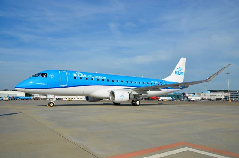 Embraer 175 společnosti KLM v Amsterdamu. Foto: KLM