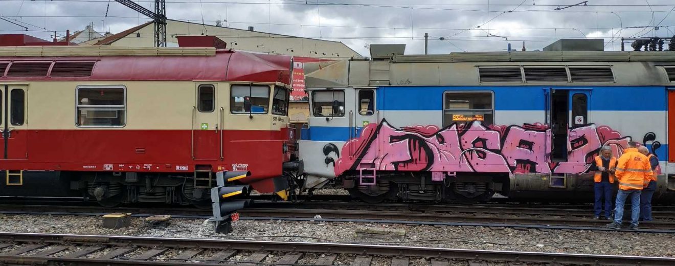 Srážka osobních vlaků v Brně, 5. 3. 2019. Ilustrační foto: Drážní inspekce