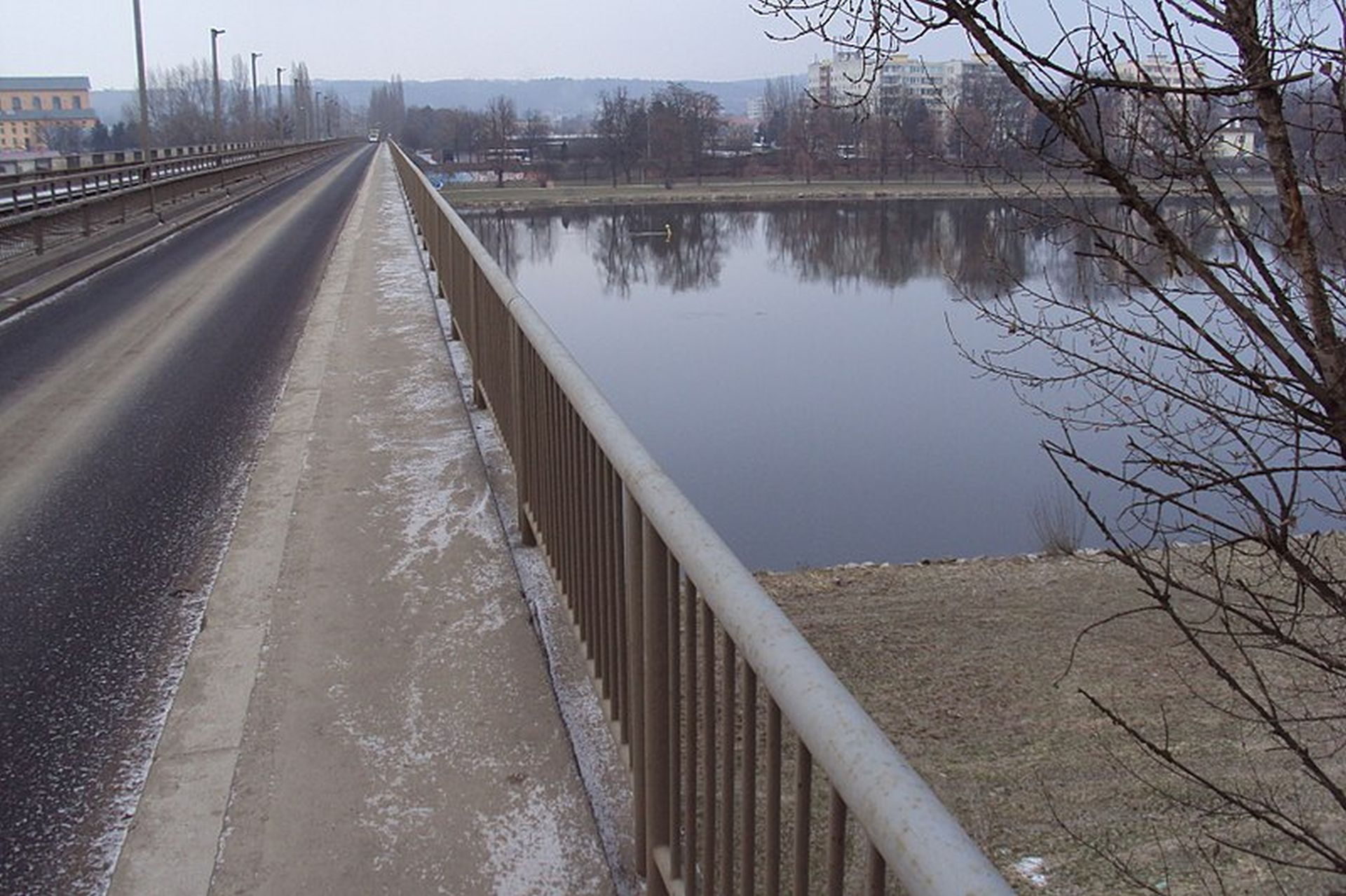 Most přes Labe ve Štětí. Foto: Zákupák / Wikimedia Commons