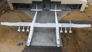 Rozpětí křídel 117,3 dělá ze Statolaunch největší letadlo na světě. Foto: Stratolaunch