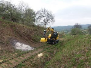 Obnova trati ze Zubrnic do Lovečkovic. Pramen: Zubrnická museální dráha