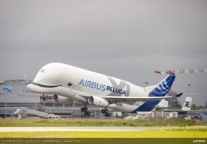 Beluga po startu z Toulouse. Foto: Airbus