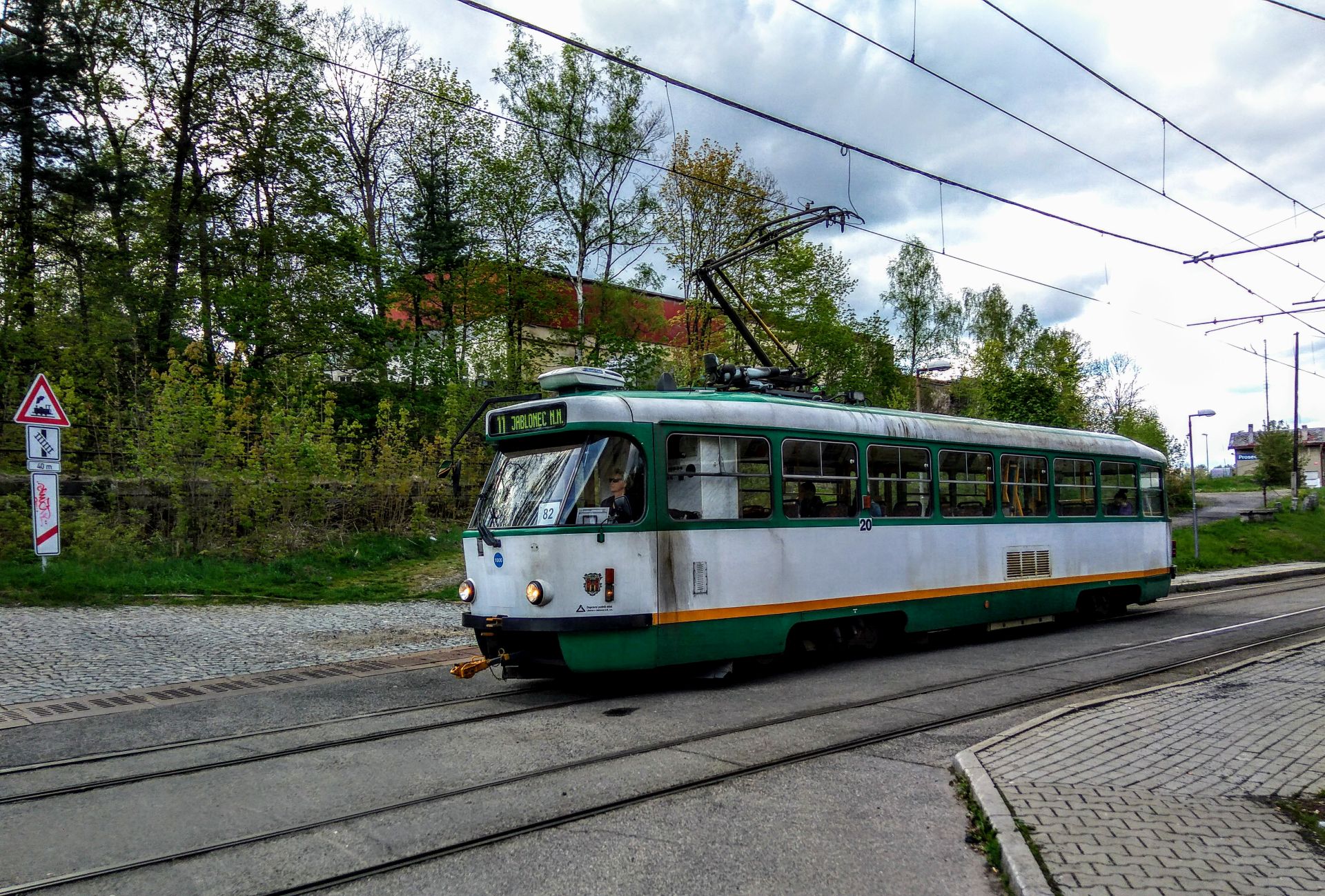 Tramvaj z Liberce do Jablonce v Proseči nad Nisou. Foto: Jan Sůra