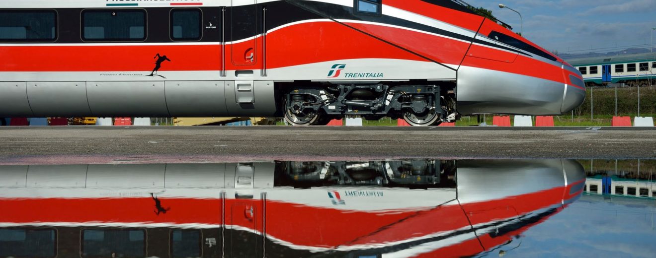 Vysokorychlostní jednotka Freciarossa 1000. Foto: Hitachi