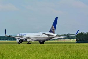 Přílet Boeingu 767-300 United Airlines z Newarku do Prahy. Foto: Michal Holeček