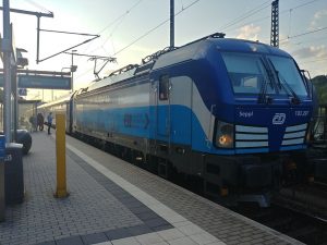 Vlaky mezi Prahou a Berlínem nabraly až téměř tříhodinové zpoždění.