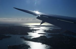 Pohled na Sydney před přistáním letu z New Yorku. Foto: James D Morgan / Qantas