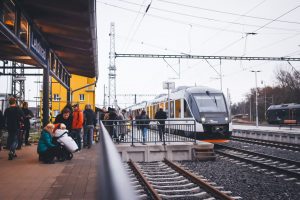Jednotka Alstom Lint společnosti Leo Express v Letohradě. Foto: Leo Express
