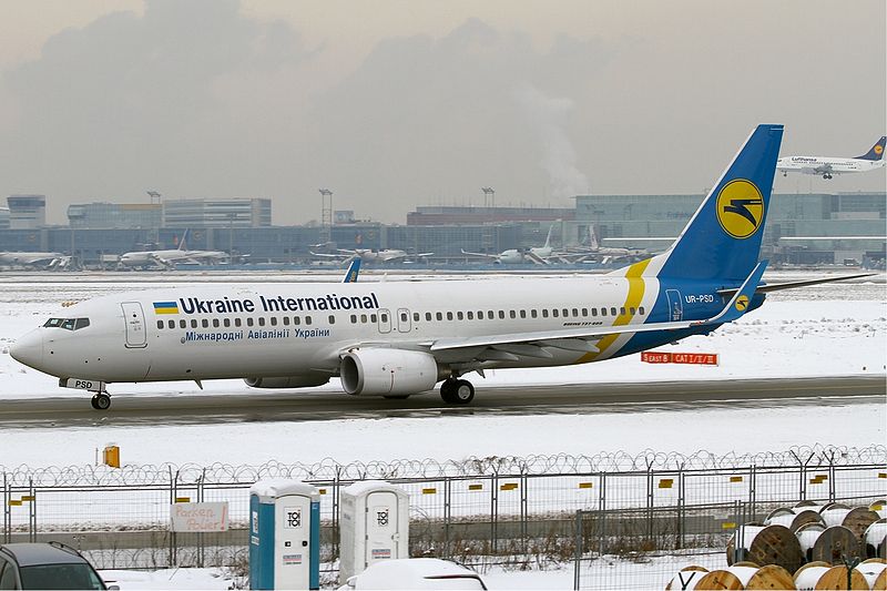 Boeing 737-800 společnosti Ukraine International Airways. Foto: Konstantin von Wedelstaedt / Wikimedia Commons