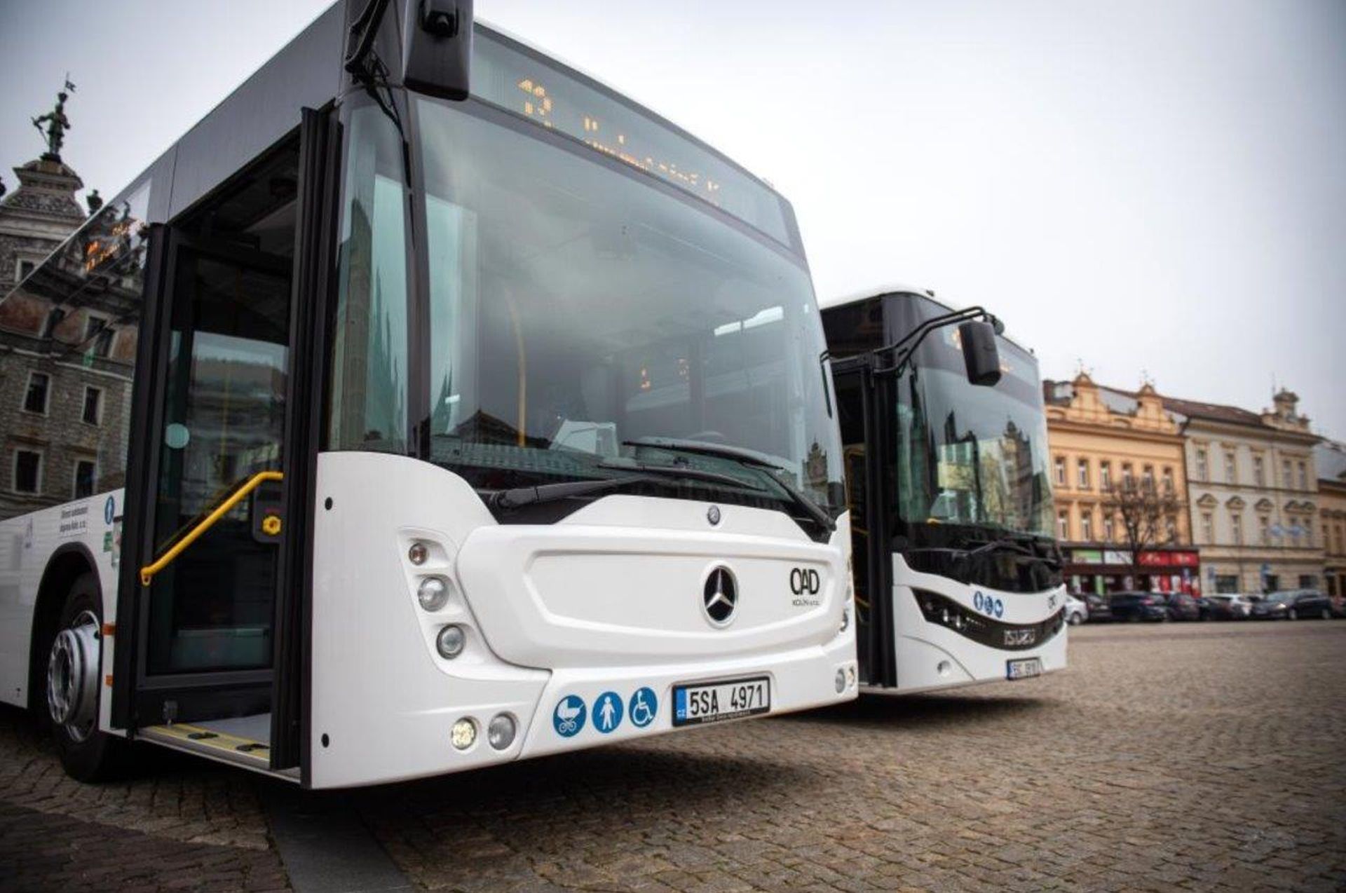 Nové autobusy pro kolínskou MHD. Foto: OAD Kolín