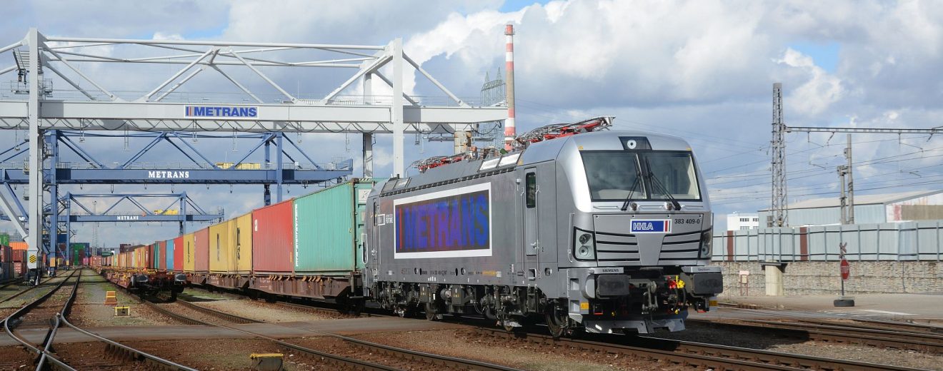 Lokomotiva Siemens Vectron v barvách Metransu. Pramen: Siemens Mobility