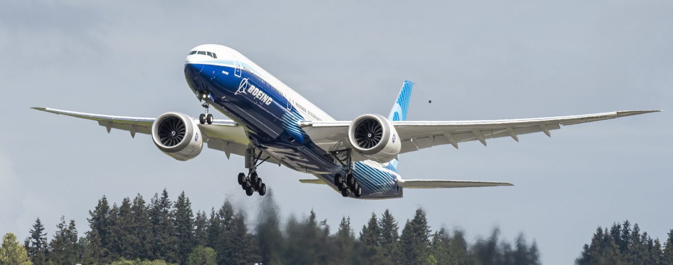 Druhý testovací letoun 777X při prvním letu. Foto: Boeing