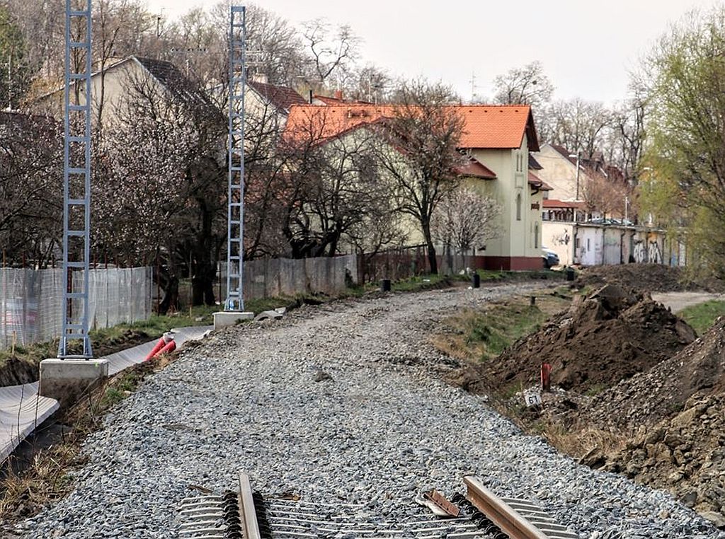 Elektrizace trati Šakvice - Hustopeče u Brna. Pramen: Správa železnic