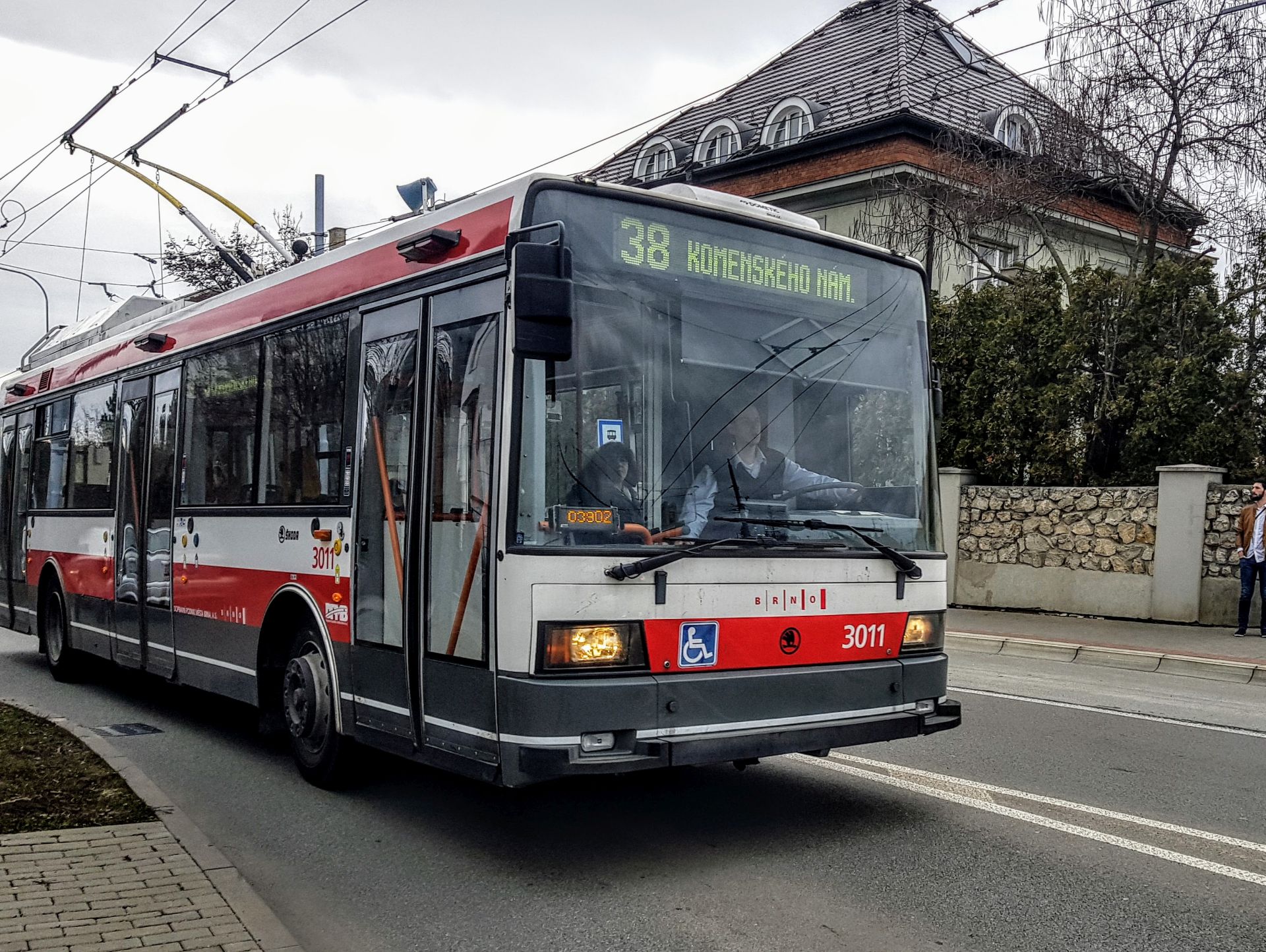 Trolejbus Škoda 21 Tr v Brně. Foto: Zdopravy.cz / Jan Sůra