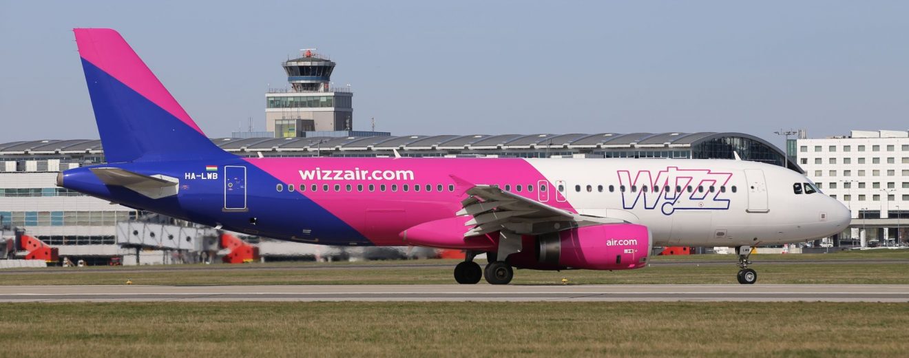 Airbus A320 společnosti Wizz Air v Praze. Foto: Letiště Praha