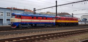 Lokomotivy 749.247 a 749.251 po opravě. Foto: Východočeská dráha
