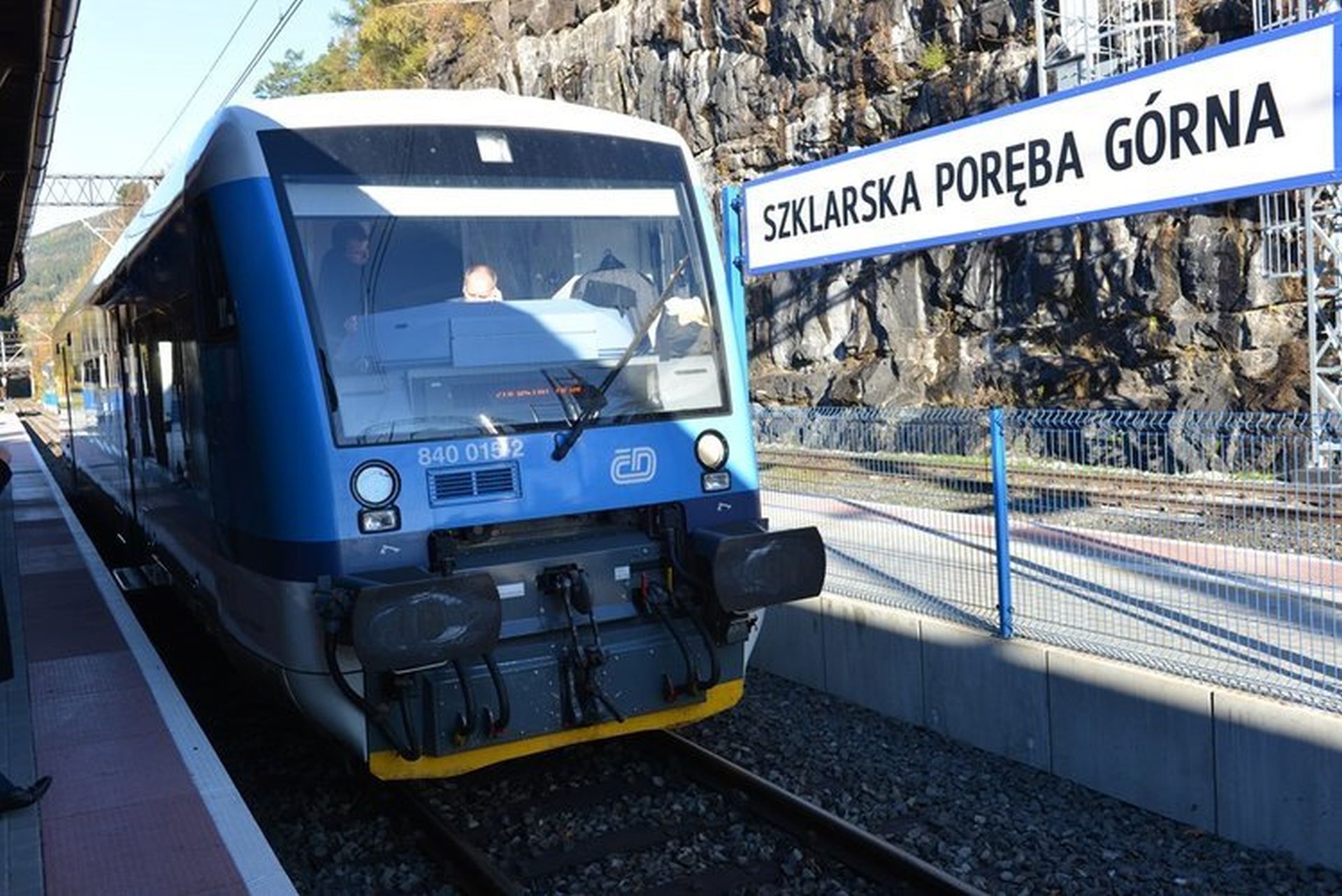 Stadler RS1 ve stanici Szklarska Poręba Górna. Foto: Liberecký kraj