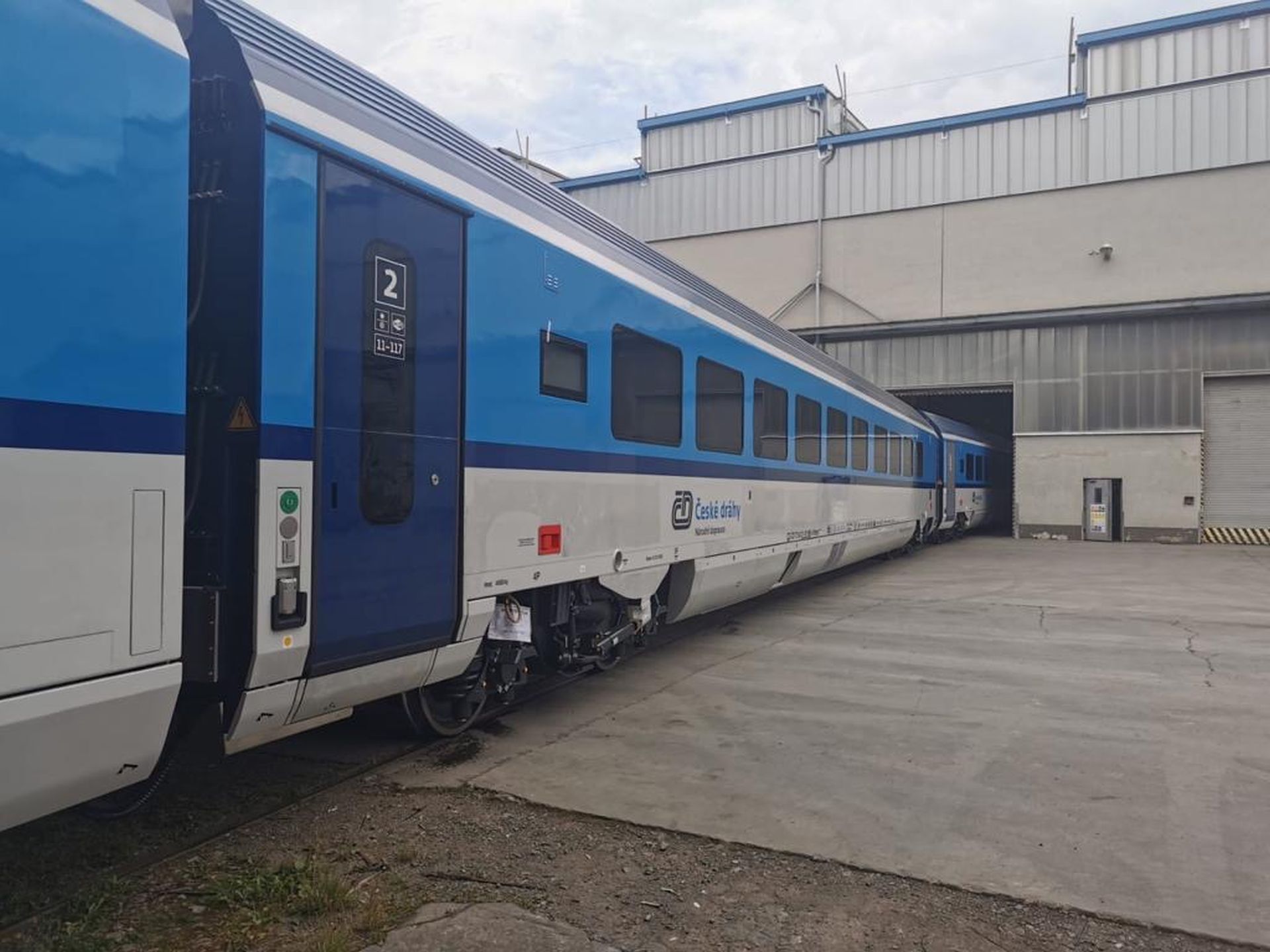 Přeprava nových vozů Siemens - Škoda ze závodu Škoda Vagonka. Foto: Škoda Transportation