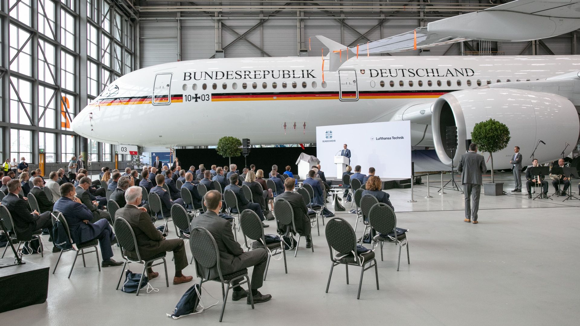 Německé vládní letadlo Airbus ACJ 350-900 XWB. Pramen: Lufthansa Technik