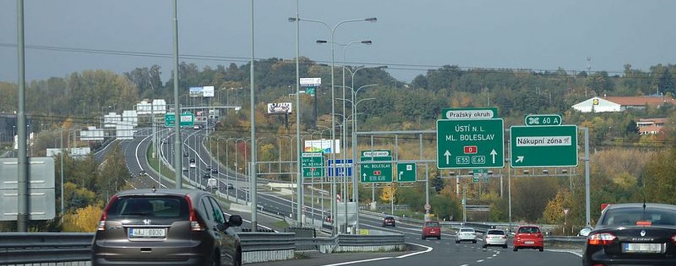 Pražský okruh u Černého Mostu. Foto: Aktron / Wikimedia Commons
