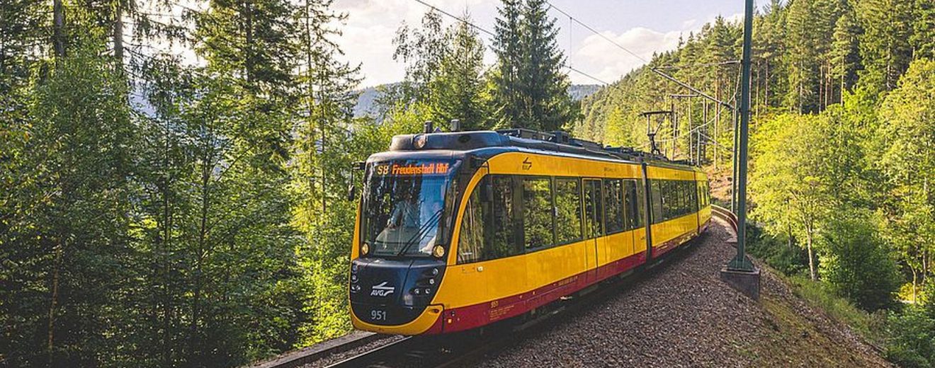 Vlakotramvaje Flexity od Bombardieru pro tratě v Karlsruhe. Foto: AVG