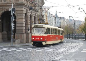 Nové barvy pro Pražskou integrovanou dopravu. Foto: Superlative.works