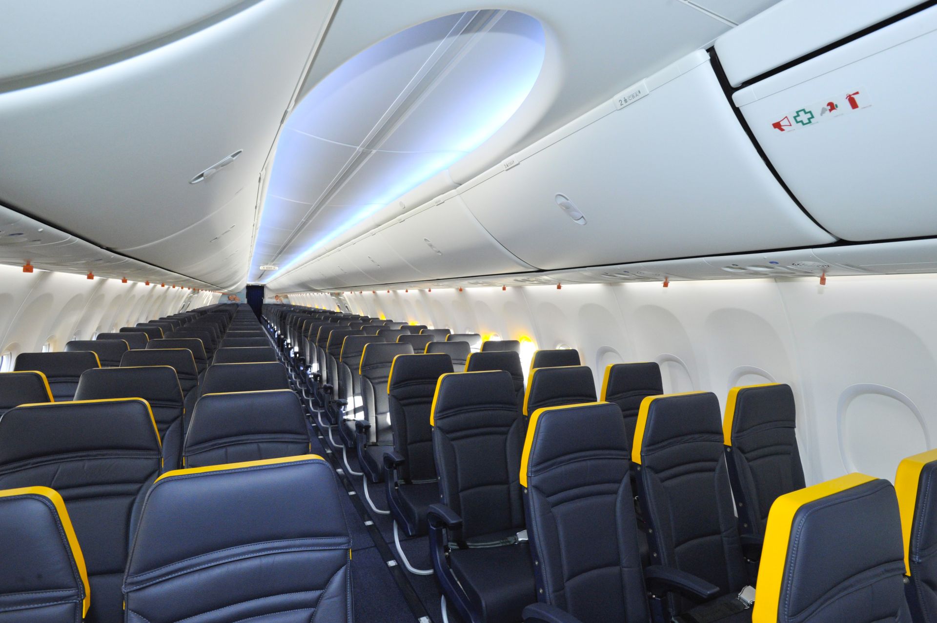 Interiér letadla Ryanairu. Foto: Ryanair