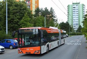 Trolejbus Solaris s elektrovýzbrojí Škoda pro město Bergen. Pramen: Škoda Electric