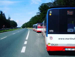 Autobusová zastávka Jíloviště na D4. Foto: Martin Uhera - autobusová doprava