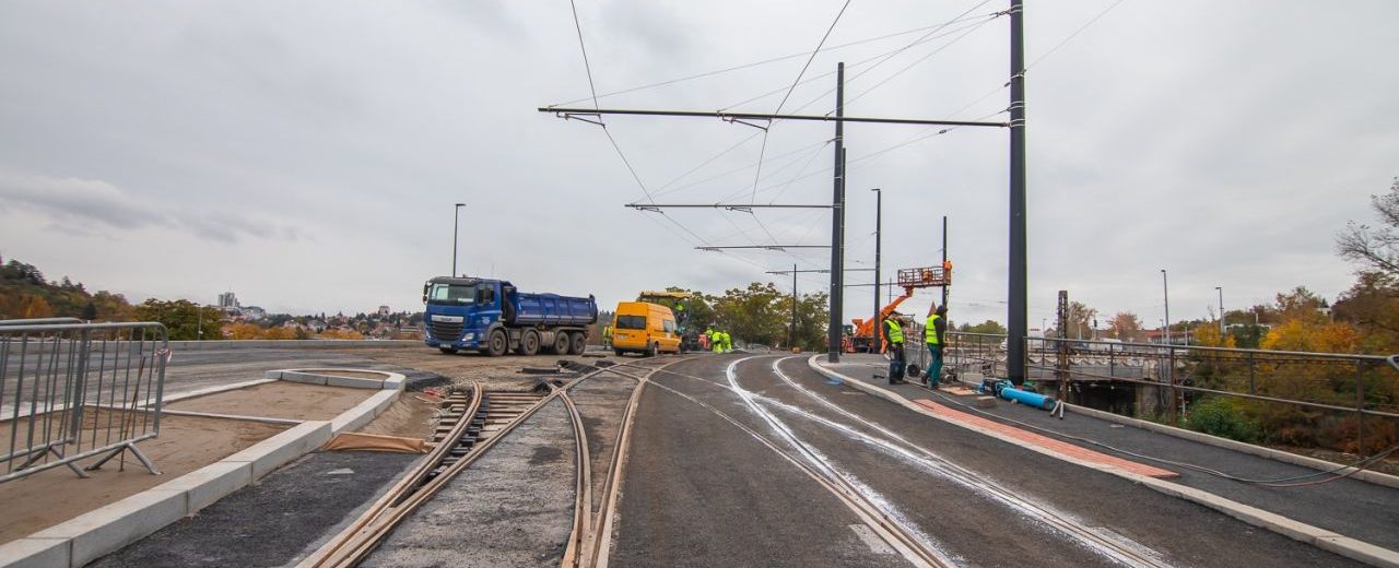 Příprava pro budoucí napojení Dvoreckého mostu. Foto: Ropid